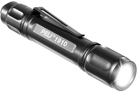 PELI 1910: Kompakte Hand-LED-Taschenlampe für Außen- und Wartungszwecke, Hochwertige Qualität für Industrie, Mechaniker, Speläologen, IPX7 wasserdicht, 106 Lumen, Farbe: schwarz
