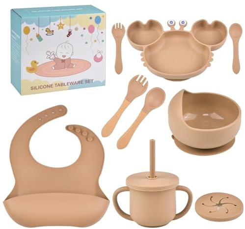 Baby Geschirrset – BPA-frei, 9-teilig mit rutschfestem Krabben-Teller, Saugnapf-Schüssel, Trinklernbecher mit Deckel & Strohhalm, Lätzchen mit Auffangtasche, Löffel & Gabel. (Brown)
