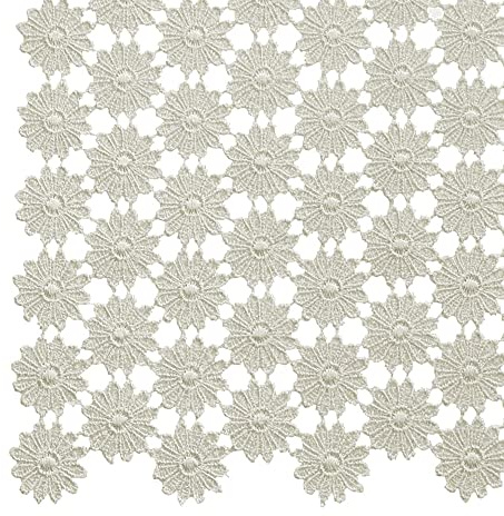 matches21 HOME & HOBBY Tischdecke Freya 30 x 30 cm Elegante Vollspitze in Weiß Vintage Deckchen Retro-Deko Polyester