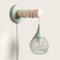 LEDKIA LIGHTING - Monah Wandleuchte | Holz & Metall Design | E27 Fassung | Modern & Elegant | Für Wohnzimmer, Küche, Schlafzimmer | Seladongrün, Holz