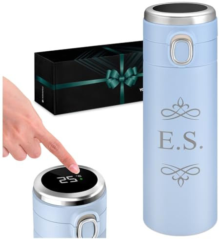 Maverton Thermobecher mit Gravur 400 ml - Kaffeebecher mit LED-Temperaturanzeige - Trinkflasche Edelstahl auslaufsicher 100% dicht - für Frauen zum Geburtstag - blau - Buchstaben
