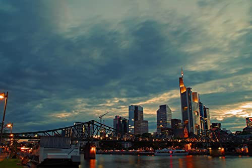 Frankfurt Puzzle 1000 Teile Baupuzzle mit hochwertiger Puzzleaufbewahrung 70x50CM