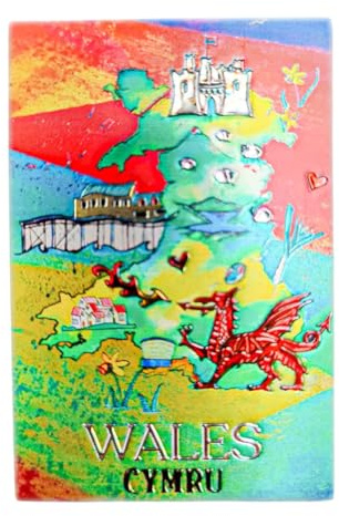 Wales Landmark Magnet | Iconic Welsh Attractions in a Single Design | Beautiful Fridge Magnet for Souvenir Collectors & Proud Welsh Locals