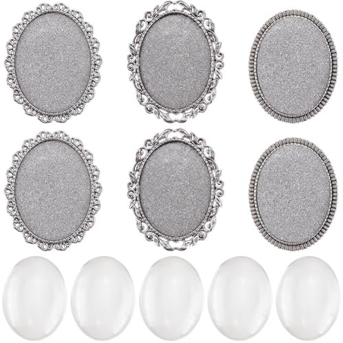 SUNNYCLUE 1 boîte de 6 plateaux de Support de Broche Cabochon Plateau de Support de Broche Ovale Vintage en Argent Antique avec 6 cabochons en Verre Transparent pour la Fabrication de Bijoux les Acces