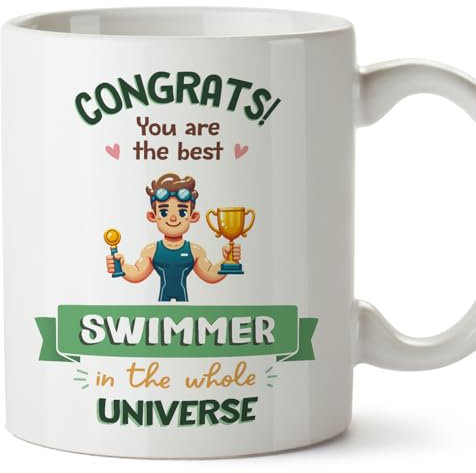 Mugffins Tassen/Becher mit Spruch für SCHWIMMER Mann - Auf Englisch - Best in Universe Trophy - 11 oz / 330 ml - originelles und lustiges Geschenk Mitarbeiter