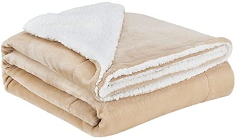Juskys Fleecedecke 150x200 cm mit Sherpa - flauschig, warm, waschbar - Decke für Bett und Couch - Tagesdecke, Kuscheldecke Sand
