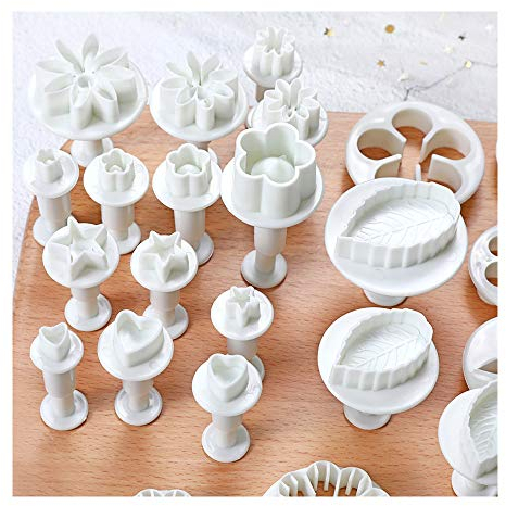 Lemgyiamz Juego de Cortadores de Galletas DIY 33 Piezas - Formas de Flores, Mariposas, Estrellas, Corazón y Hojas para Tartas, Hornear y Pasteles