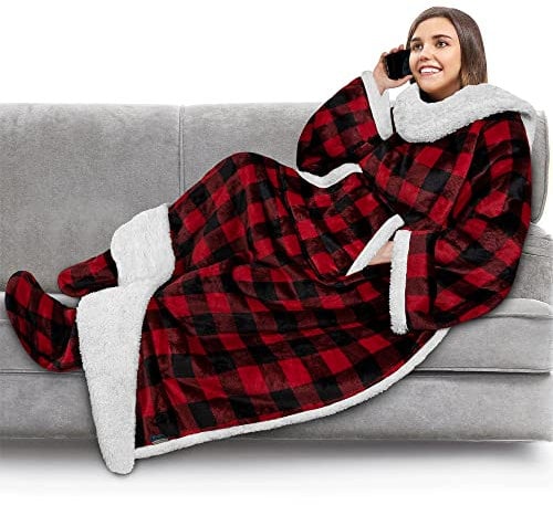 PAVILIA Sherpa-Fleece-Decke mit Ärmeln und Fußtaschen für Damen, Herren, Erwachsene, tragbare Decke, Überwurf, dick, warm, gemütlich, Schlafdecke mit Füßen, Geschenk für Frauen und Mütter (kariert)