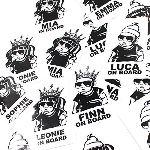 Baby on Board Aufkleber 12x7cm Auto Sticker -Finest Folia Autoaufkleber UV- Wetterfest Wasserfest Hangover (Mädchen, Wunschname)