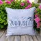 MyOma Outdoor Kissen wetterfest in 45x45 | Design Zuhause | Wasserdichter Kissenbezug in hellgrau | metallisch glänzender Druck | Deko Kissen außen (ohne Füllung) als Geschenk zur Hochzeit oder Umzug