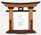 Tanno Design Japan Torii Tor Hisa mit Kanji 04 - Sempai - Japanisches Standbild birnbaum/nussbraun