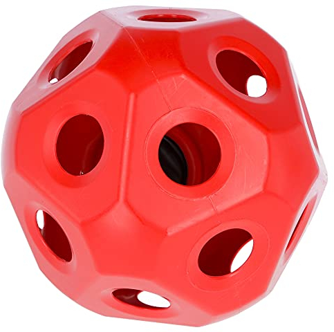 Kerbl Futterspielball für Pferde, Spielerische Beschäftigung, Vereinfachte Heufütterung für Pferde, Bis 3kg Heu, Ø 40 cm, 19x Fressöffnung Ø 6 cm, Rot