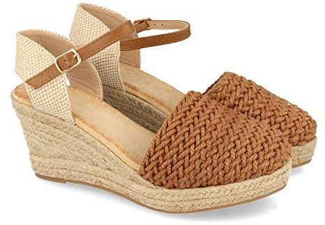 Sandalia para Mujer con Cuna de Yute, Pala Cerrada de Rafia, Talon Abierto y Cierre de Hebilla Primavera Verano 2021. Talla 36 Camel