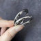 Ellis Ring 2.0 Zaubertricks Ring Penetrate Vanish Magic Ring & Kette Close Up Street Illusions Gimmick Requisiten Pass Through Magic