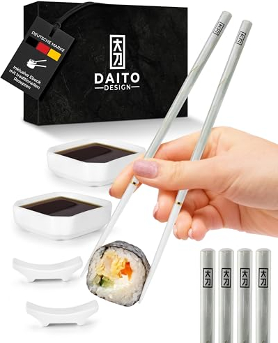 DAITO DESIGN Essstäbchen spülmaschinenfest [Lotus-Holz]. Essstäbchen Set aus Essstäbchen, Sojasauce Schälchen & Ablage. Federleichte Stäbchen zum essen mit Sushi Kochbuch in Geschenkverpackung.