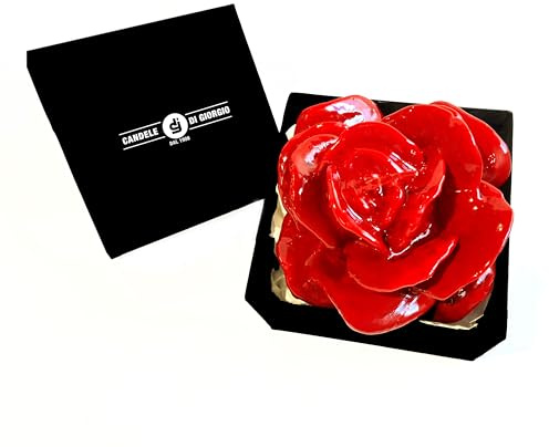 Cereria Di Giorgio - Candela Laccata a forma di Rosa - Confezione Regalo - Colore Rosso - Diametro 12 cm Altezza 7.5 cm - Artigianale