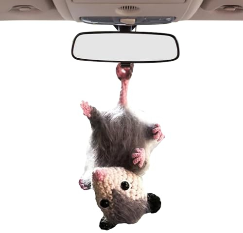 Opossum Autoanhänger, 7.5CM Gestrickter Opossum Autospiegel Anhänger, Gehäkelte Opossum Rückspiegel Hängeornamente, Niedliche Opossum Auto Innen Deko, für Autozubehör (3 Arten)