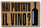 KOKO DOORMATS Zerbino Ingresso casa | Tappeto ingresso casa divertenti HAI PORTATO IL VINO? in fibra di cocco e base tappeto antiscivolo da PVC | Zerbini per ingresso esterno con misure 40x60x1,5 cm.