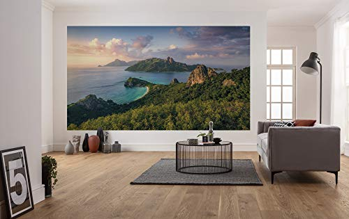 Komar Vlies Fototapete MONKEY ISLAND | Tapete, XXL, Dekoration, Natur, Landschaft, Schlafzimmer, Wohnzimmer, Büro, Flur | Größe 350 x 200 cm (Breite x Höhe) | SHX7-122
