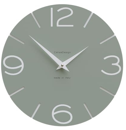 CalleaDesign Wanduhr Smile – Handgefertigt in Italien, Leise, Modernes Design, 30 cm – Elegantes Holz, Deutsches Uhrwerk – Farbe Salbeigrün