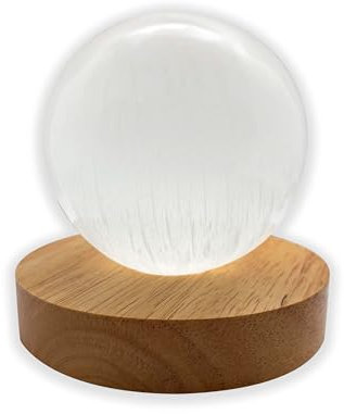 LAMARE – SELENIT-LAMPE AUS NATURSTEIN MIT USB UND FARBWECHSEL – Entspannende Ambientebeleuchtung – Selenitkugel Ø 8 cm – Holzsockel – USB-Anschluss & 5 LED-Farben – Ideal für Zuhause & Büro