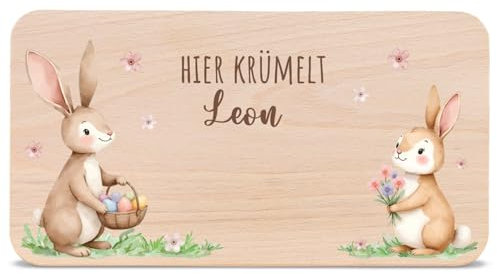 GRAVURZEILE - Frühstücksbrettchen aus Holz - Osterhasen - Personalisiert mit Namen - Oster-Geschenk für Kinder - Osterdeko Brettchen - Lebensmittelechter Druck (GreenGuard Gold) - 22,5x12,5 cm