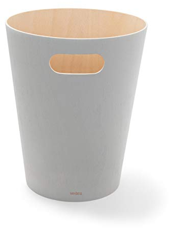 Umbra Woodrow Abfalleimer - Zweifarbiger Holz Papierkorb für Büro, Badezimmer, Wohnzimmer und Mehr, 7,5l Fassungsvermögen, Natur / Hellgrau, Grau