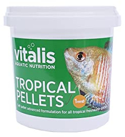 Vitalis Tropical Pellets Fischfutter für Aquarium & Teich | Alleinfutter Pellets Futter Fischfutterflocken für Tropische Süßwasserfische | Gesund & gut verdaulich | mit Vitaminen (70g)
