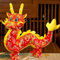 Peluche Dragon Chinois Décoration 35 cm Or Rouge Design Traditionnel pour Nouvel An 2024