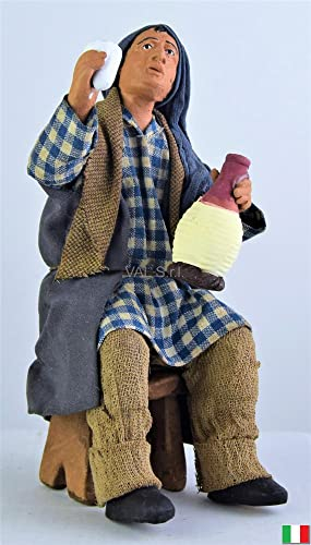 Original homme assis avec flasque de vin en terre cuite 15 cm