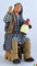 Original homme assis avec flasque de vin en terre cuite 15 cm