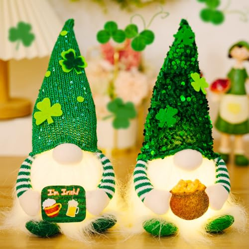BIZOI St. Patrick's Day Wichtel, 2 Stück Frühling Irischer Wichtel Deko, Stehende Niedliche Wichtel mit LED-Lichtern, Kleeblatt Zwerg Plüsch Puppe für Valentinstag, Muttertag, Party Dekor