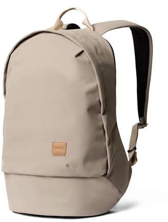 Bellroy Classic Rucksack – 3. Auflage (Pendlerrucksack mit 16-Zoll-Laptophülle, griffigem Material, Gepäckdurchreiche) - Tahini