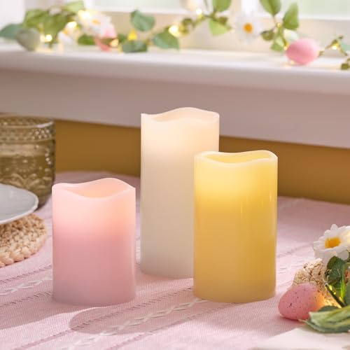 Lights4fun 3er-Set TruGlow® Pastellfarbene Stumpenkerzen aus Echtwachs | Warmweiße flackernde LEDs | mit 6h-Timer | Batteriebetrieben | Deko Frühjahr für Tisch & Wohnbereich