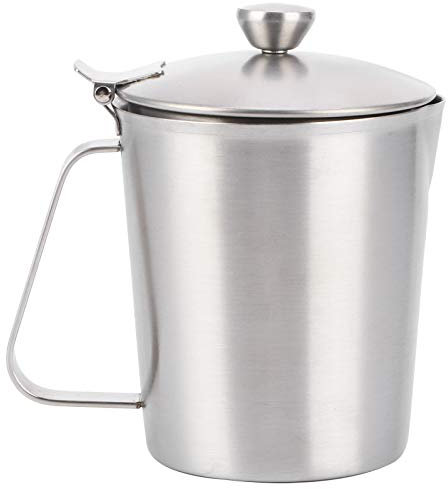 Coffee Latte Measuring Cup, 304 Stainless Steel Milk Frothing Jug with Scale and Dust Cover, Eagle Beak Diversion Port Design for Smooth Pouring, Suitable for Family Kitchen and C (500ml with Cover)
