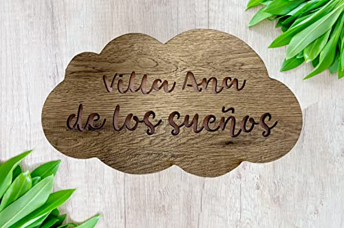 Various Placa Cartel de Madera Personalizable Forma de Nube con la Frase o Nombre, Motivo para Regalos Originales y únicos,Decoración Infantil Cartel con Adhesivo para Puerta y Pared (30x16.5cm)