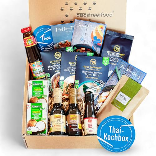 asiastreetfood Thai Curry Kochbox – Asia-Box mit Zutaten in Bio-Qualität & Rezeptkarten für 3 thailändische Gerichte – Für Pad Krapao, Rotes Curry & Tom Ka Gung – Asia-Geschenkset für Kochliebhaber