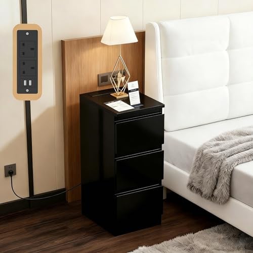 Homullel 25CM Small Bedside Table with Charging Station, Slim Narrow Bedside Cabinet with 3 Drawers, Sofa Bed Side Table for Bedroom, Living Room (High Gloss Black with Charging Station)