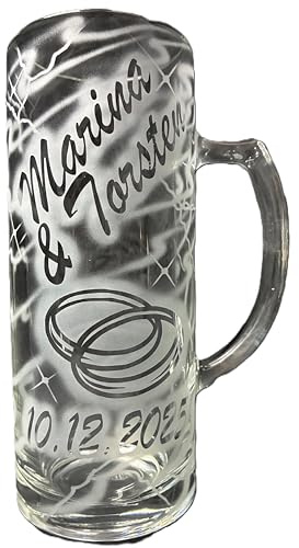 Bierkrug 0,5 l mit Gravur Hochzeitsglas Namen und Datum personalisiert | Hochzeit Glas Krug Bierglas Bierseidel Glaskrug Henkelkrug individuell Geschenk Verlobung Heirat silberne goldene Hochzeit