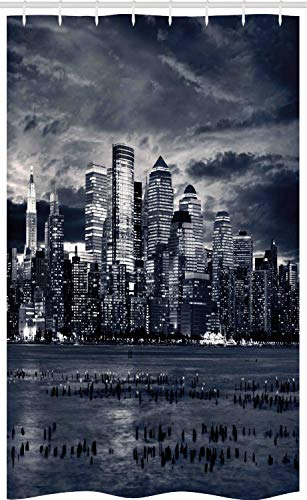 ABAKUHAUS Stadt Schmaler Duschvorhang, Dramatische Ansicht NYC Skyline, Badezimmer Deko Set aus Stoff mit Haken, 120 x 180 cm, Blegrey Schwarz Weiß