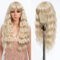 Style Icon Blonde Perücke mit Pony Lange lockige gewellte synthetische Haare Vorhang Pony Perücke für Damen Tägliche Party Verwendung 25 Zoll (LINEN59)