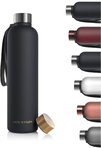 LARS NYSØM Botella de Agua 1l | Botella Agua | Cantimplora Deportiva Tritan Ultraligera a Prueba de Fugas, Apta para el Ácido Carbónico | 2 Tapas Incluidas (Black - Gold, 1000ml)