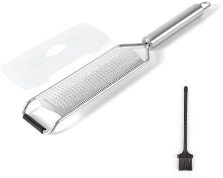 KLEHOPE Käse-Reibe mit Griff, 304 Edelstahl-Reiben für Küche, Zester, mit Deckel und Bürste, für Parmesan, Zitronen, Gemüse, Knoblauch, Muskatnuss, Ingwer, Karotte (Silber)