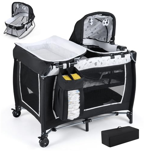 COSTWAY Cuna de Viaje Bebe con Colchón, 5 en 1 Centro de Actividades para Bebés con Cambiador, Cuna para Bebé, 2 Juguetes Colgantes y Caja de Música, Ruedas Móviles y Cesta de Almacenamiento (Blanco)