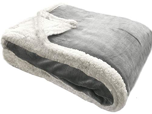 JEMIDI Kuscheldecke Sofa Decke 180 x 220 cm - Lammfell Optik Sherpa Sofaüberwurf - Sofadecke Couchdecke Tagesdecke - warm schwer - Wohndecke in Hellgrau