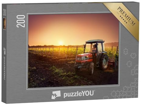 puzzleYOU: Puzzle 200 Teile „Weinreben auf dem Feld und EIN roter Traktor bei Sonnenuntergang“ – aus der Puzzle-Kollektion Traktoren