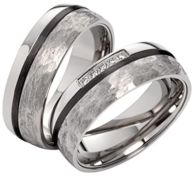 Paar Partnerringe & Eheringe aus Titan Carbon – 7 mm Ringpaar mit 5 Diamanten 0,040 ct w-si, exklusive Trauringe mit Gravur und Etui | 9046