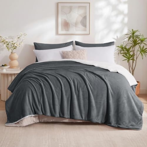 Aisbo Sherpa Fleece Sofa Blanket – 230 x 270 cm Winter Sofa Throw, 230 x 270 cm Dark Grey Sheep Soft and Warm