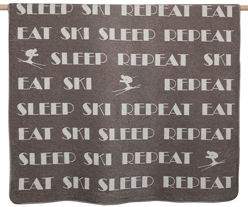 David Fussenegger [W0724] Wohndecke Eat Ski Sleep Repeat Schlamm, 200x150 cm