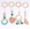 RAILONCH 4 Stück Anhänger Spielzeuge Set für Baby, Spieltrapez Holz Spielbogen für Babys, Babygymnastik aktiv Spielzeug (Blau)